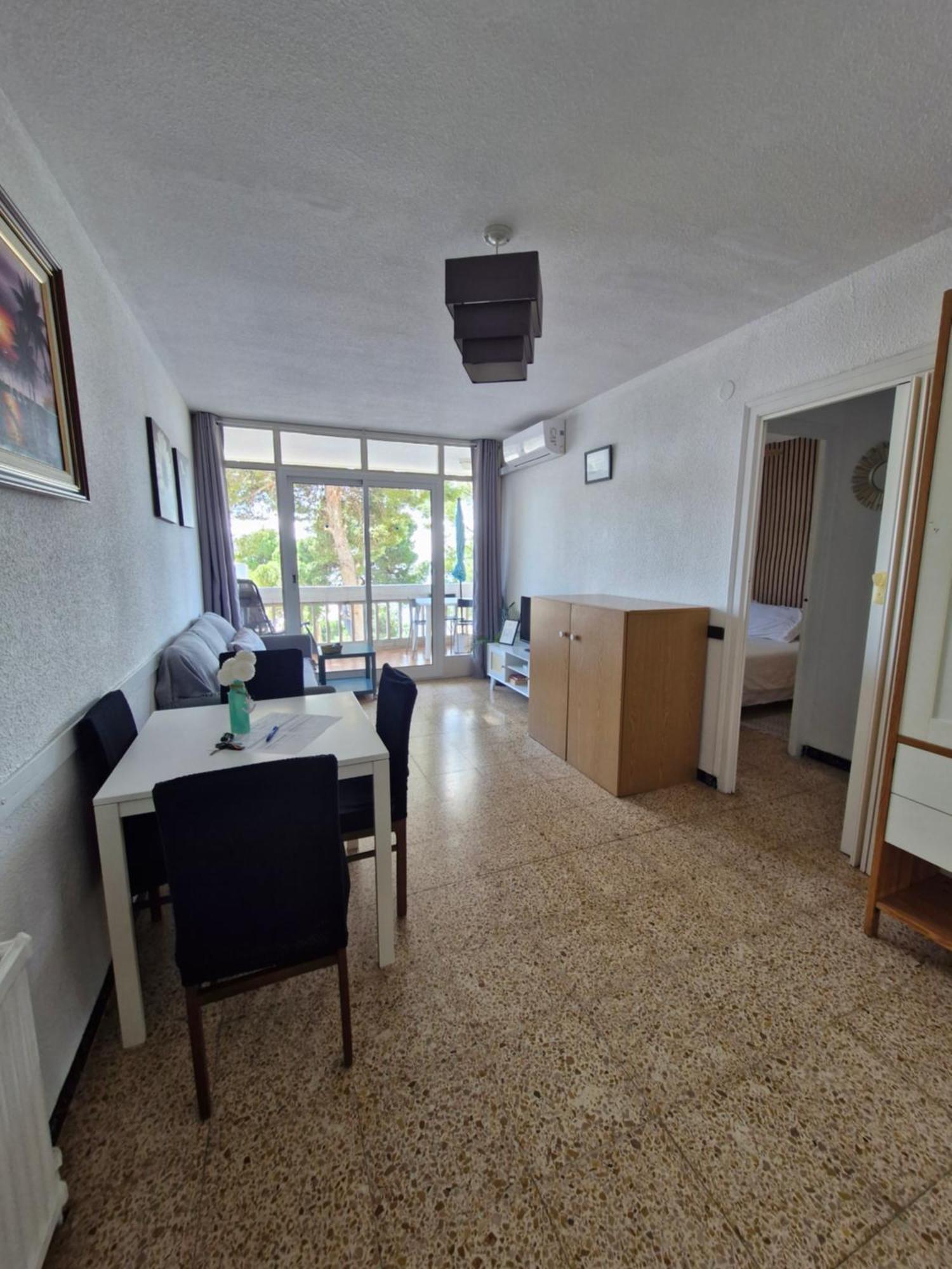 Apartamento Alma Salou Luaran gambar